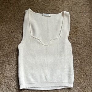 Elegant White Knit Sleeveless Top